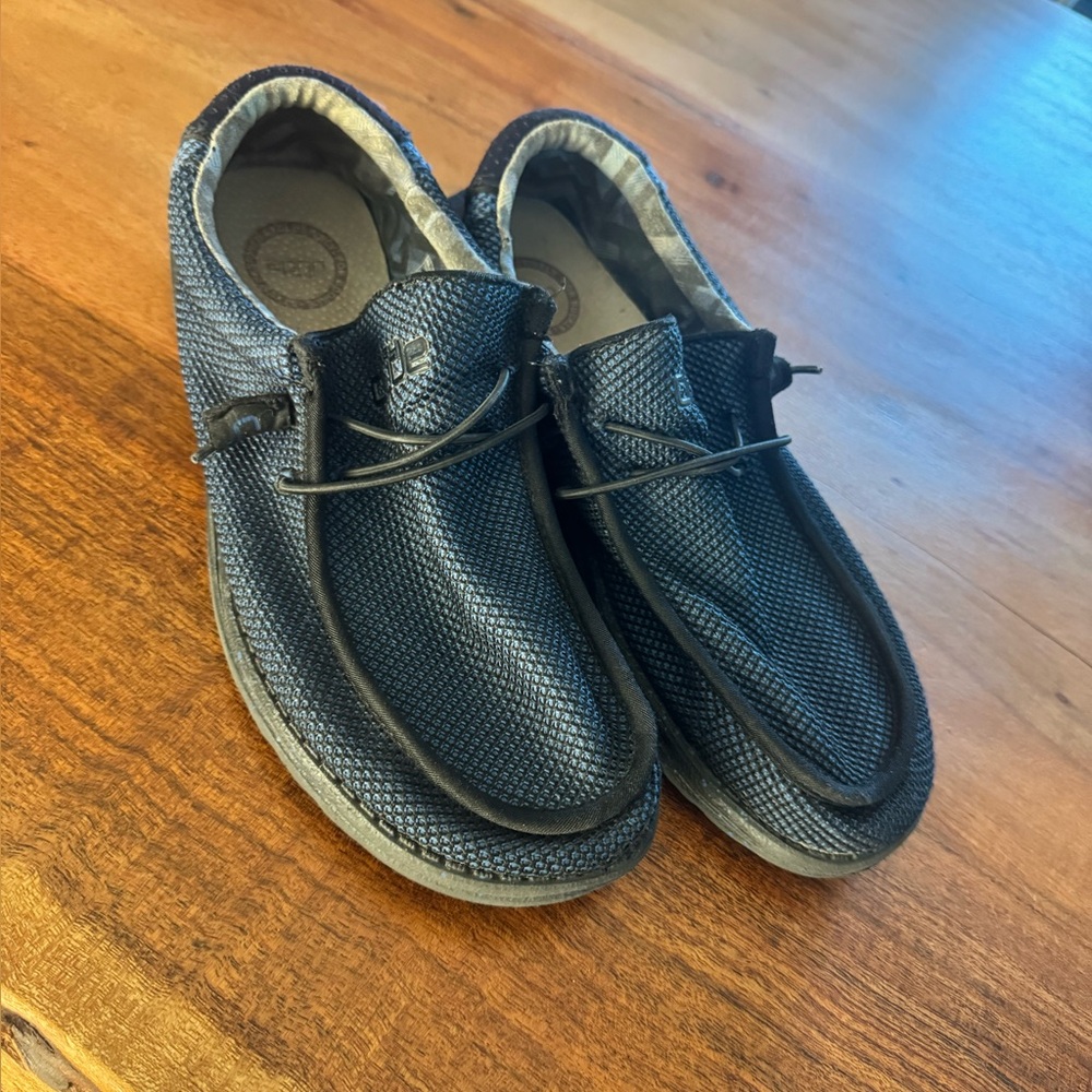 Hey Dude Wally Break Shoe (buckle exclusive)
